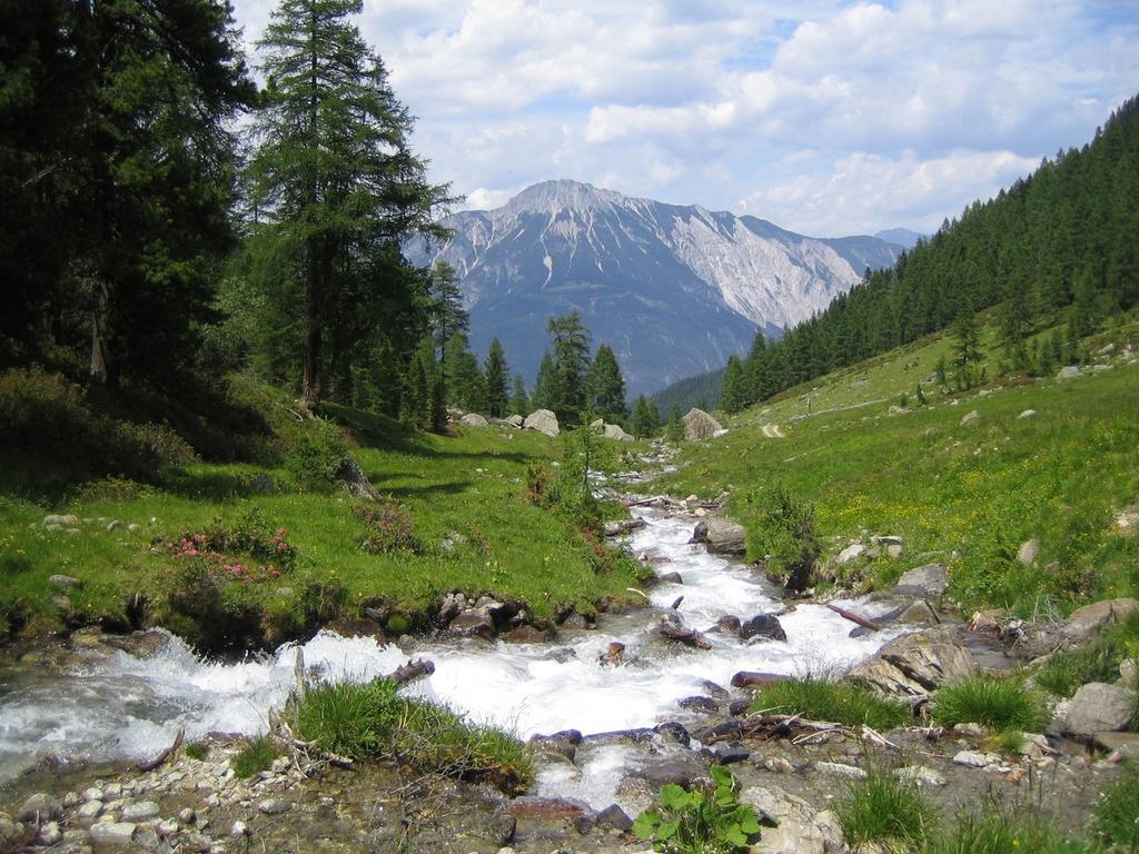 Kinderbauernhof Ierzerhof Arzl im Pitztal Luaran gambar